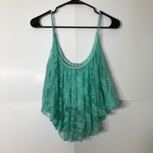 3/$20 Qurio by Aggie sleeveless green top